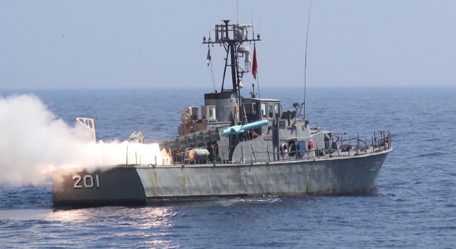 İran'dan Hint Okyanusu'nda gövde gösterisi