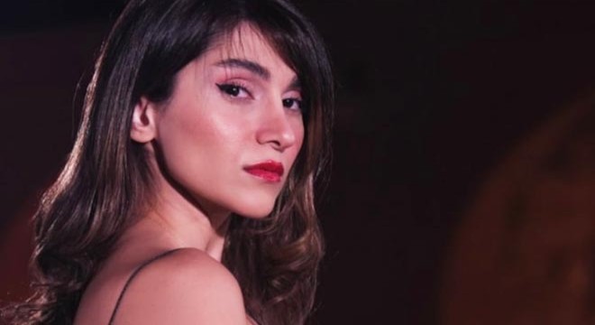 İranlı şarkıcıya 74 kırbaç cezası