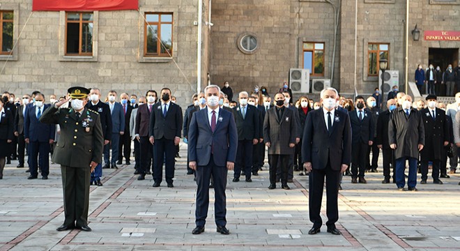 Isparta'da 10 Kasım töreni