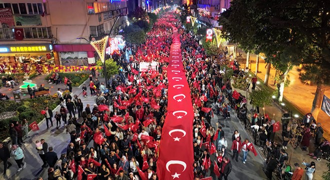 Isparta'da Cumhuriyet coşkusu