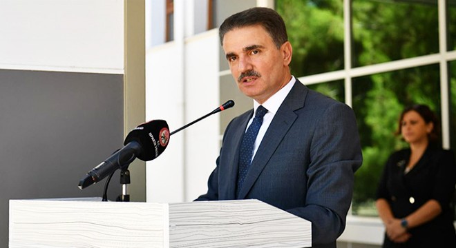 Isparta'da Vali Baruş ilk zili çaldı