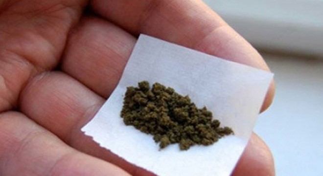 Isparta'da aparta uyuşturucu baskını