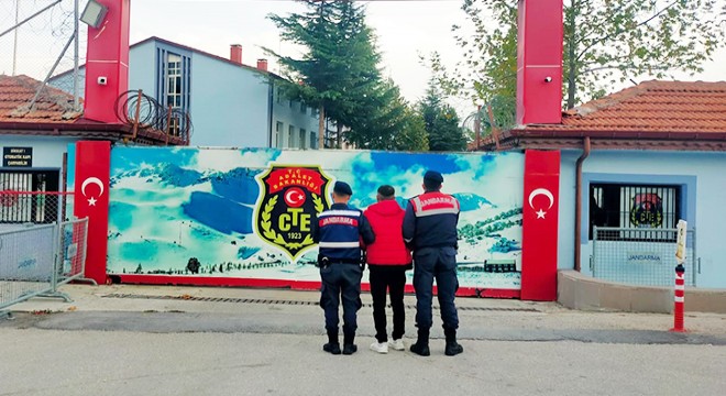 Isparta'da kaçak göçmen operasyonu