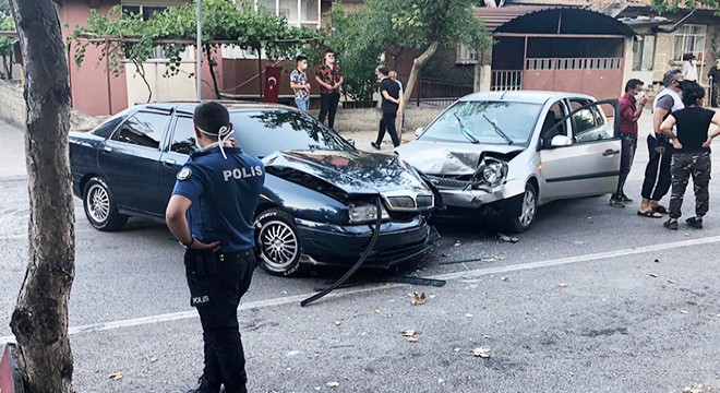 Isparta'da kaza: 4 yaralı