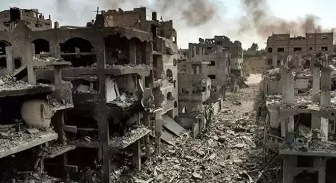 İsrail, Filistin Kızılay'ı karargahını bombaladı