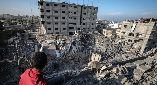 İsrail'den Gazze'ye saldırı: 88 ölü