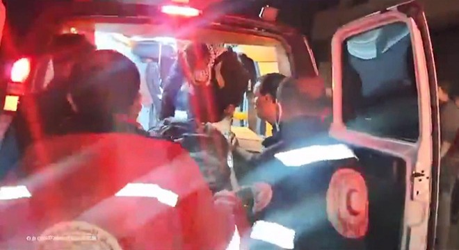 İsrail, mülteci kampını vurdu: Çok sayıda ölü