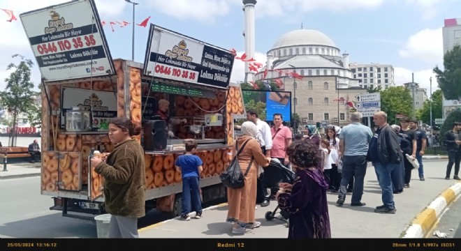 İstanbul'da Hayır Lokması: Tatlı Bir Geleneğin İzinde