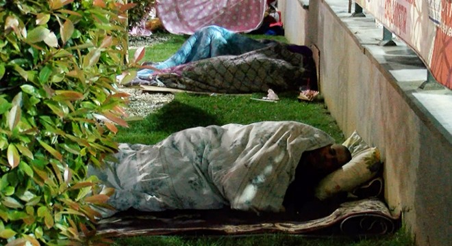 İstanbul'da depremin ardından 3'ncü gece