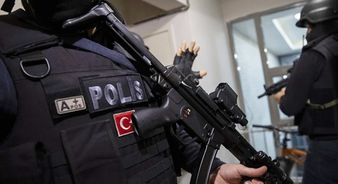 İstanbul'da terör örgütlerine operasyon: 39 gözaltı