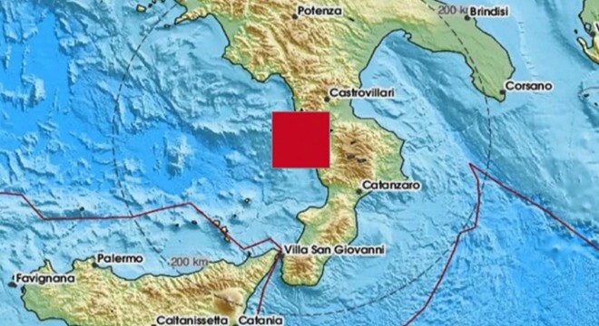 İtalya'da büyük deprem