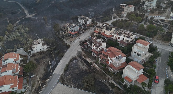 İzmir'deki orman yangını 3'ncü gününde