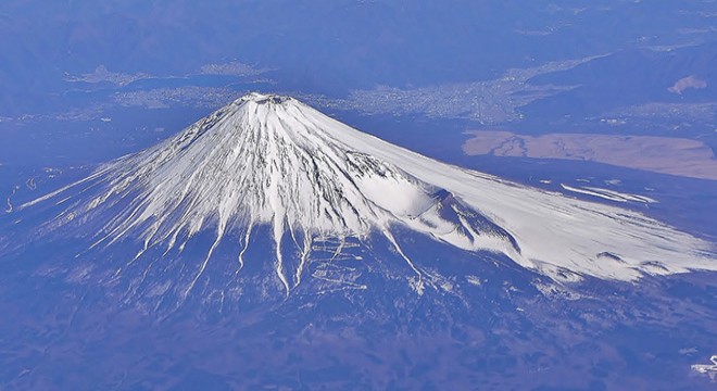 Japonya'da üniversite öğrencisi, iki kez Fuji Dağı'ndan kurtarıldı