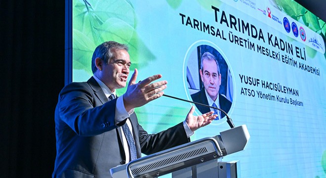 Antalya'da 100 kadın çiftçi sertifikalarını aldı
