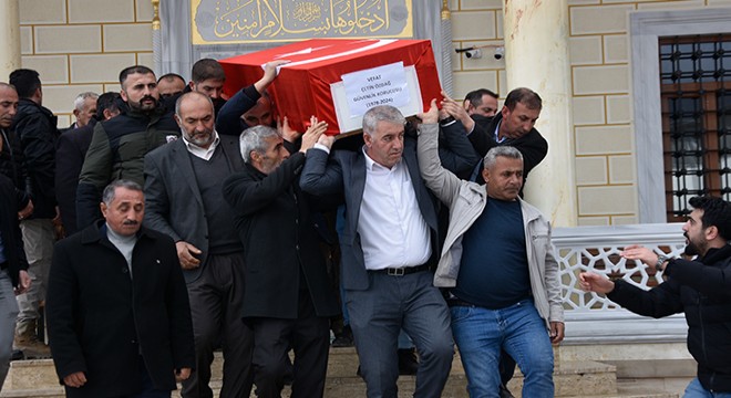 Kalp krizi geçiren 2 güvenlik korucusu toprağa verildi