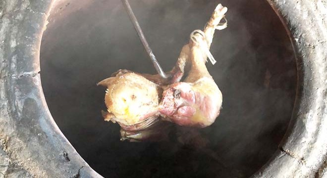 Kars'ta tandırda kaz geleneği