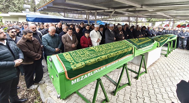 Kartalkaya'daki yangında ölen çift ile 2 çocuğu toprağa verildi
