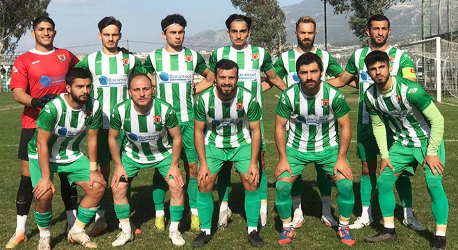 Kaş Kınıkspor, 10 kişiyle kazandı