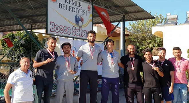 Kemer Belediyesi'nden spora destek