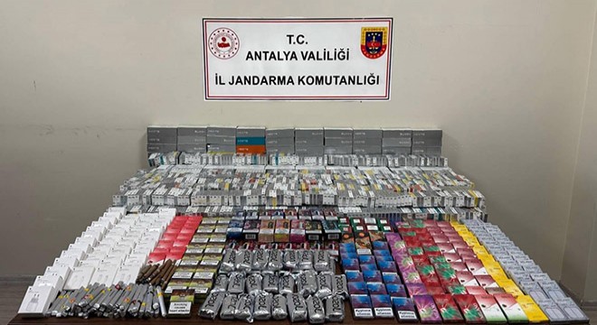 Kemer'de kaçak sigara operasyonu
