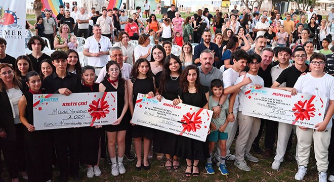 Antalya'da liseler arası müzik yarışması