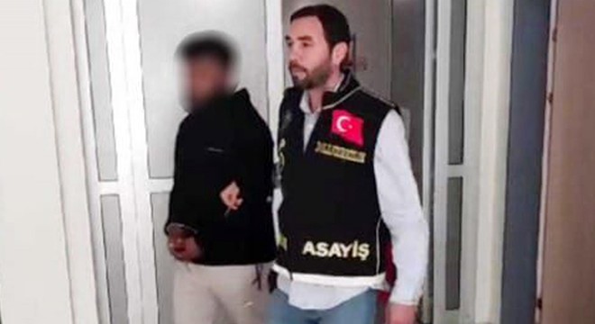 Kendilerini polis- savcı diye tanıtıp dolandıran 3 kişi yakalandı