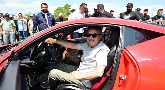 Kepez'de drag rüzgarı esti