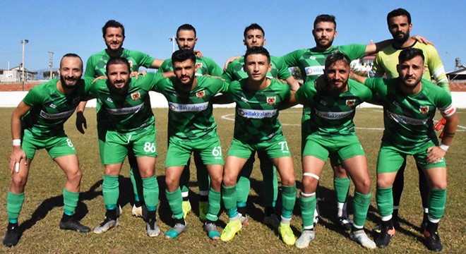 Kınıkspor, Mahmutlar'ı 5 golle geçti