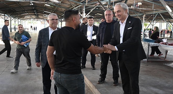 Kocagöz, kurban kesim yerlerini denetledi