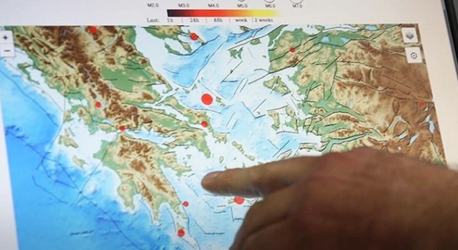 Komşu'da panik bitmiyor: 4 adada eğitime ara