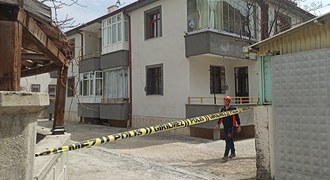 Konya'da deprem! 2 bina tahliye edildi
