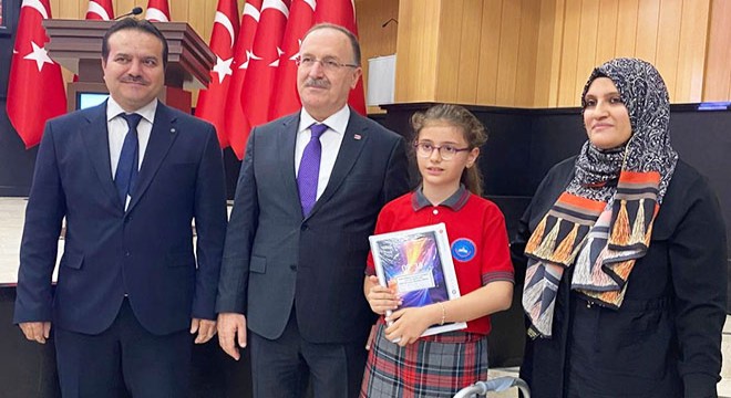 Korkuteli'den kitap okuma yarışmasında il birinciliği