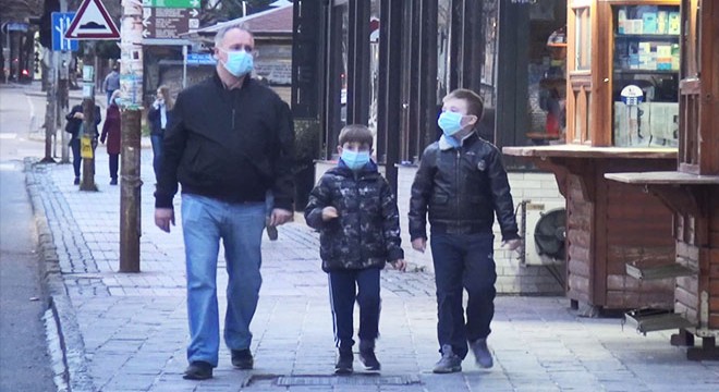 Kosova'da koronavirüs nedeniyle acil durum edildi