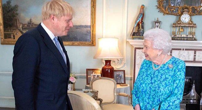 Kraliçe Elizabeth'ten 'Boris Johnson' mesajı