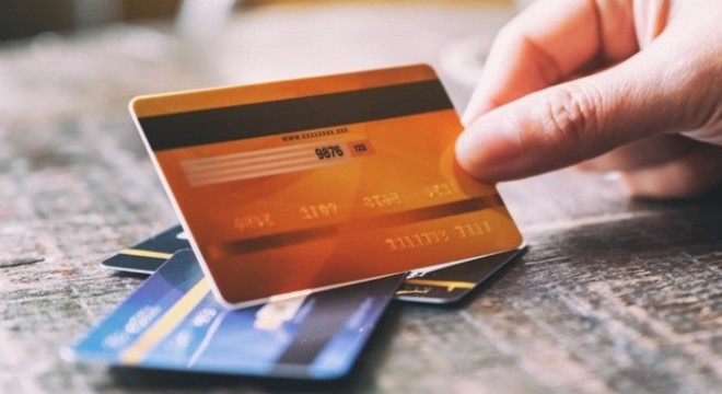 Kredi kartına taksit kaldırıldı mı? Resmi açıklama geldi