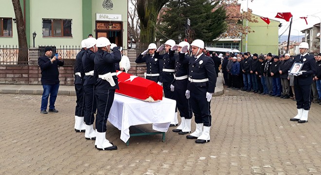 Lenf kanserinden yaşamını yitiren polis, toprağa verildi
