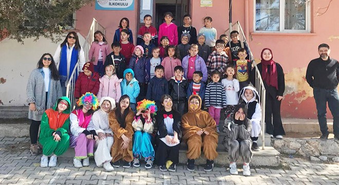 Lise öğrencilerinden çocuklara eğlence