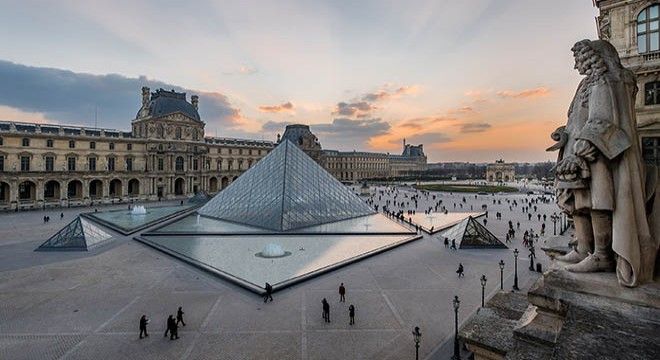 Louvre Müzesi yenilenme sürecine girecek