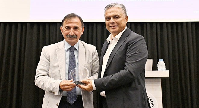 ‘Lozan'a Giden Son Zafer' konferansı