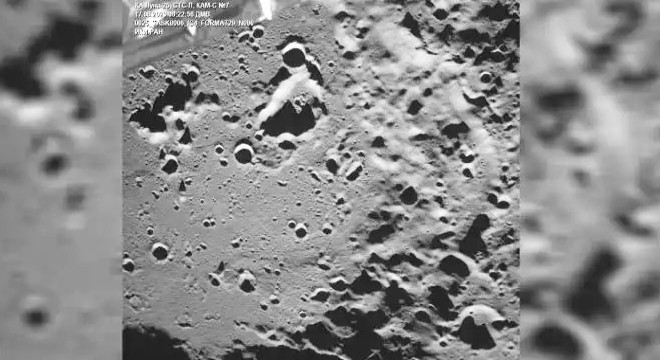 Luna-25'den Ay yüzeyinin ilk fotoğrafı geldi