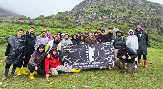 Mağarada kamp eğitimi