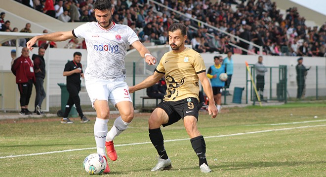 Manavgat, Sandıklı'yı evinde yendi