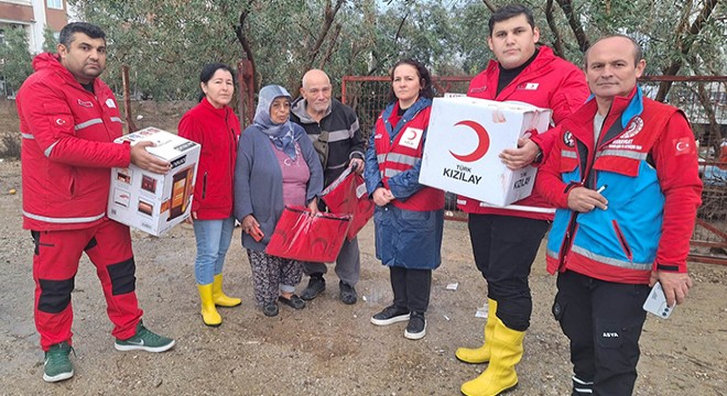Manavgat'ta selden etkilenenlere yardım çalışmaları