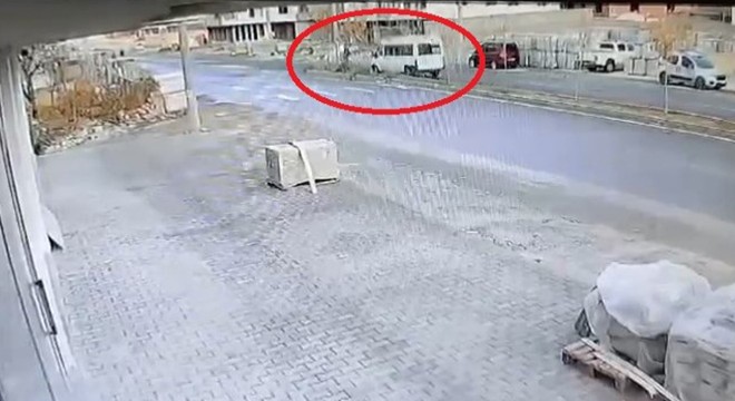 Minibüsün çarptığı Hatice öğretmen öldü