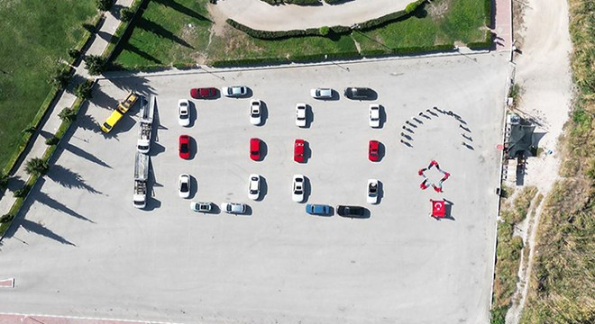 Modifiye araçlarla '100' yazdılar