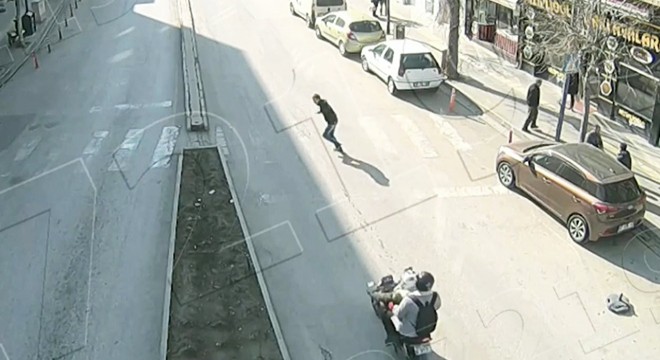 Motosiklet kazası kamerada