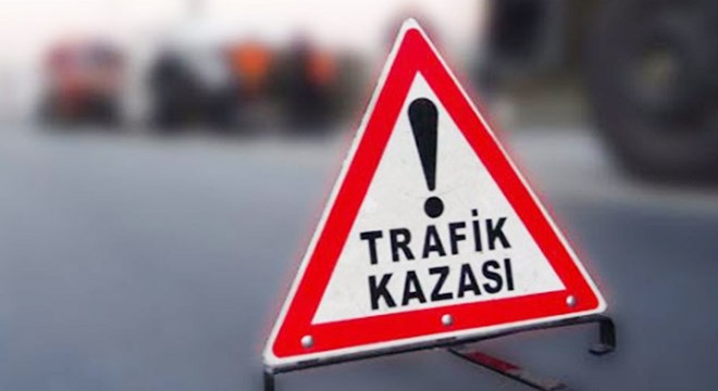 Motosikletiyle kum yığına çarpıp, öldü