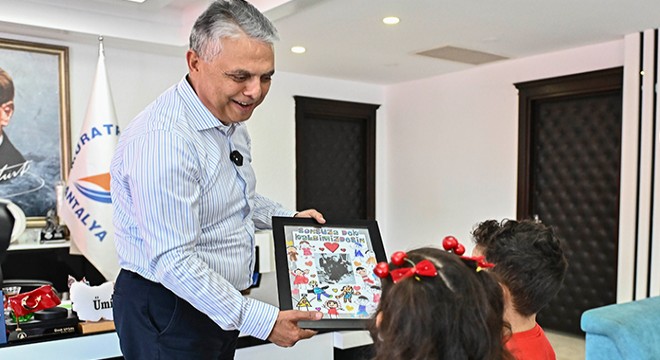 Muratpaşa'da 23 Nisan coşkusu