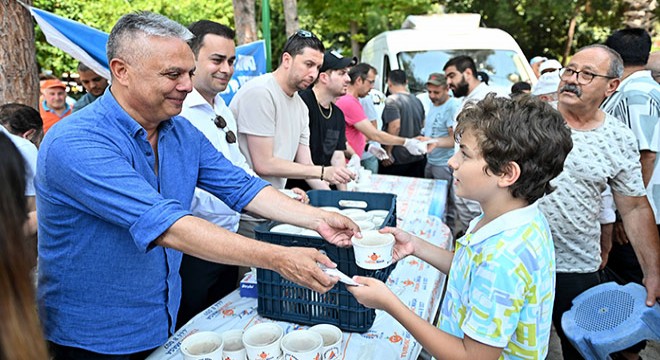 Muratpaşa'dan aşure ikramı