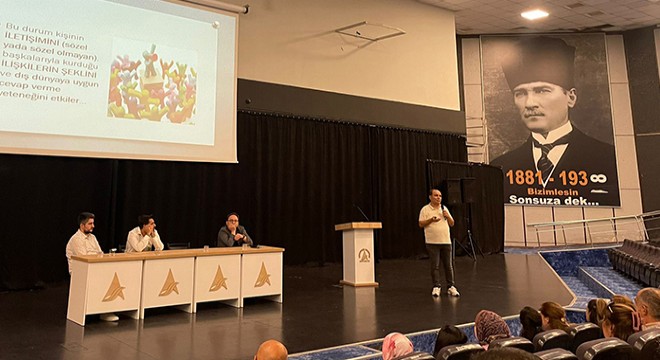 Muratpaşa'dan otizm farkındalığı semineri